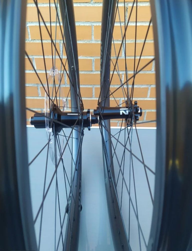 Używany Novatec M30 Boost HG bike — zdjęcie 5 z 10