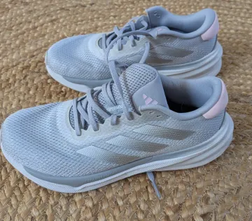 Used Supernova Stride Running Shoes
