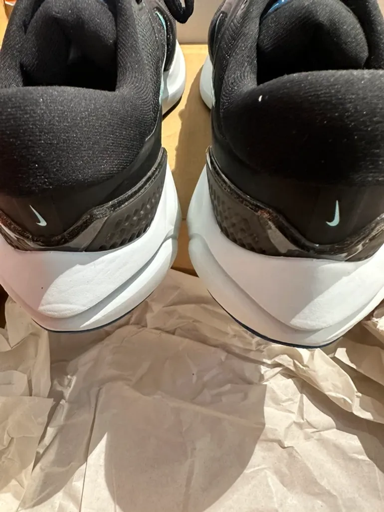 Tweedehands Nike Air Zoom Vomero 16 bike — afbeelding 5 van 6