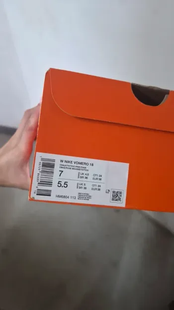 Tweedehands Nike Vomero 18 bike — afbeelding 4 van 6