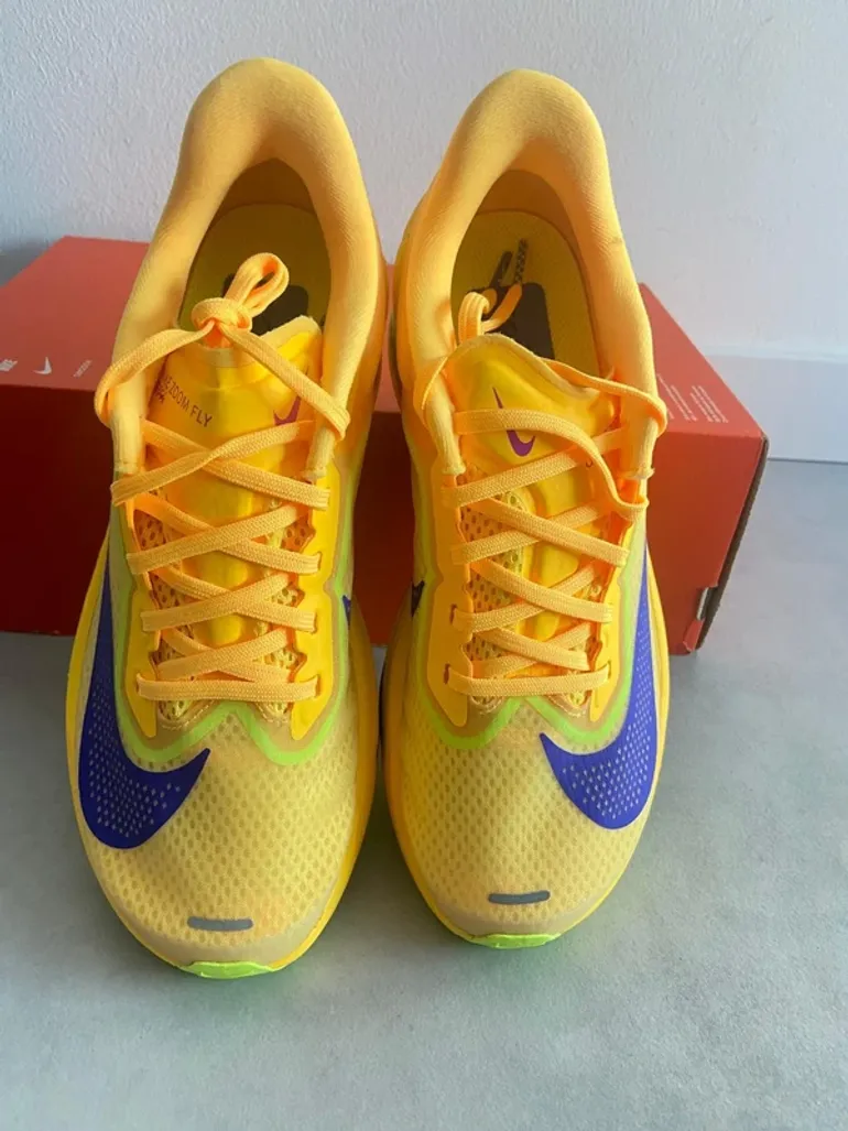 Tweedehands Nike Zoom Fly 6 bike — afbeelding 2 van 9