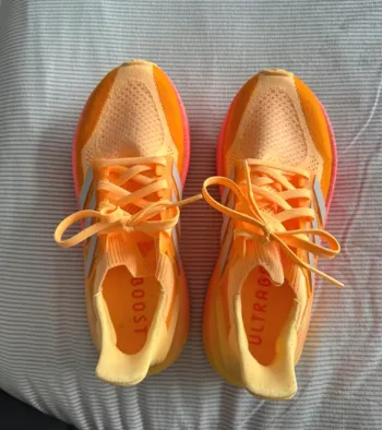 Tweedehands Adidas Ultraboost 5 bike — afbeelding 3 van 6