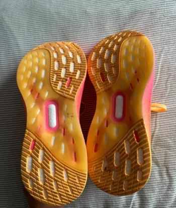 Tweedehands Adidas Ultraboost 5 bike — afbeelding 4 van 6