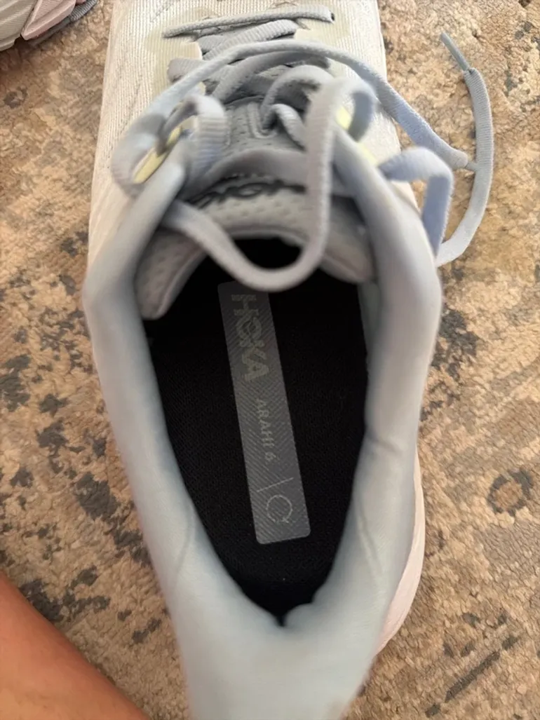 Used Hoka Arahi 6 bike — image 5 of 6