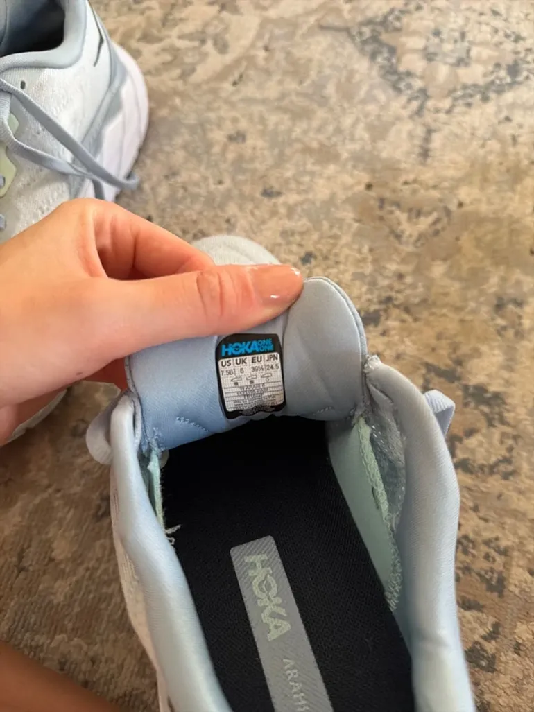 Used Hoka Arahi 6 bike — image 6 of 6
