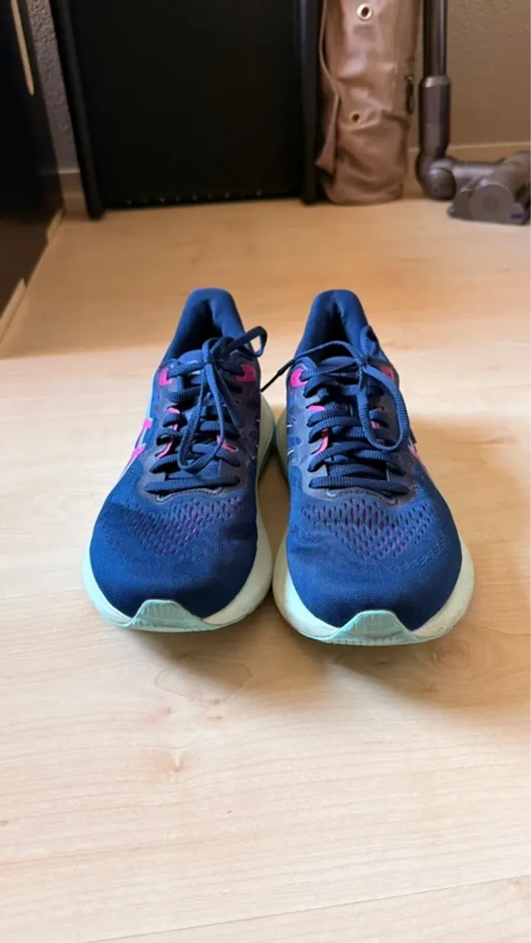 Używany Asics GT-2000 12 bike — zdjęcie 2 z 6