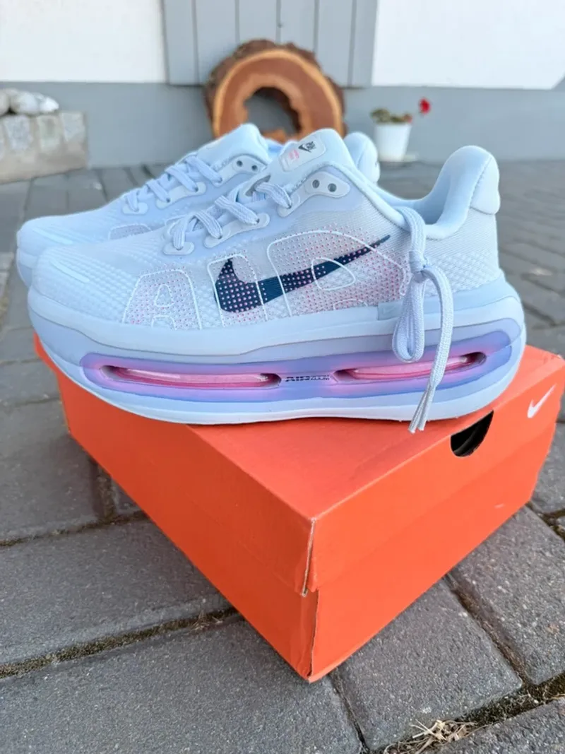 Used Premium Vomero Running Shoes