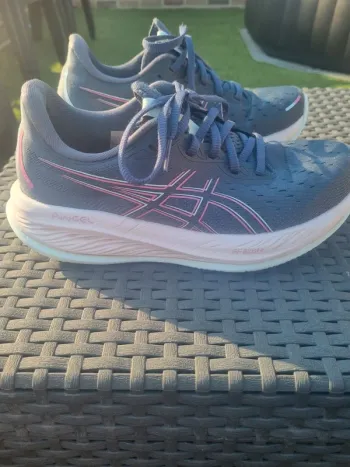 Used Asics Gel-Cumulus 26 bike — image 6 of 7