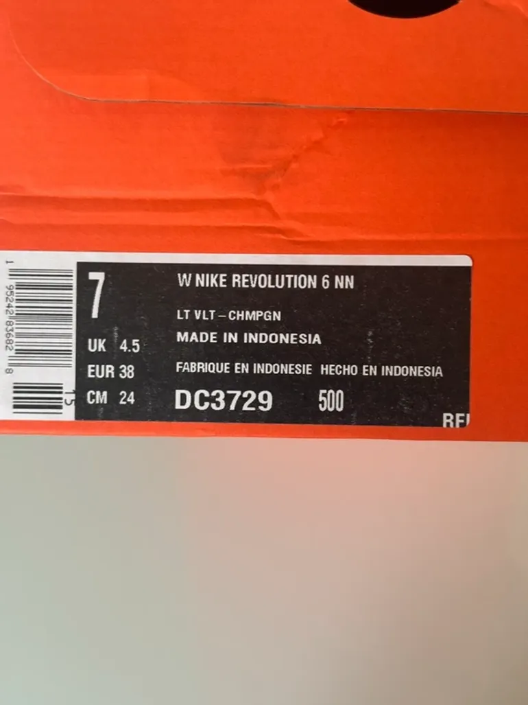 Tweedehands Nike Revolution 6 bike — afbeelding 5 van 5