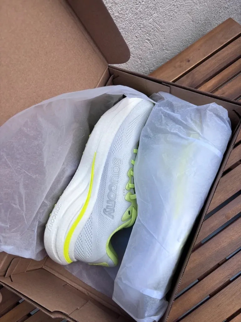 Tweedehands Saucony Running Shoes bike — afbeelding 2 van 5