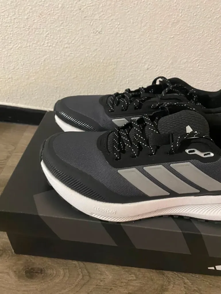 Tweedehands Adidas Runfalcon 5 TR bike — afbeelding 3 van 3