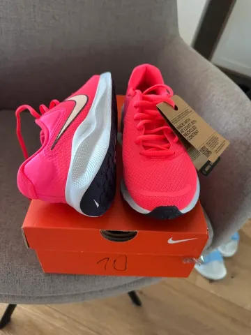 Tweedehands Nike Revolution 7 bike — afbeelding 1 van 7
