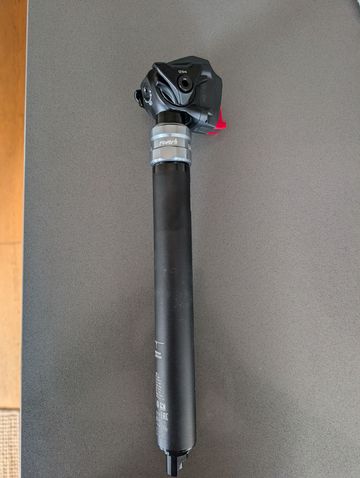 Used RockShox Reverb AXS Seatpost Saddles & Seatposts