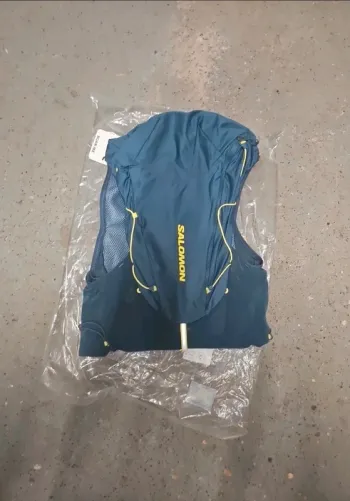 Tweedehands Salomon Adv Skin 12 bike — afbeelding 3 van 3