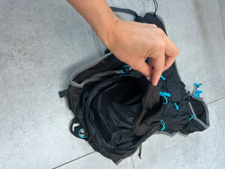 Tweedehands Ultimate Direction Mountain vest 6 bike — afbeelding 3 van 5