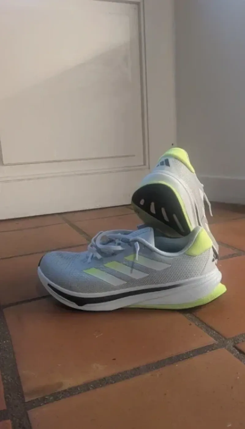 Used Supernova Rise Running Shoes