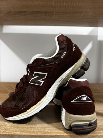 Used New Balance 2002R Running Shoes