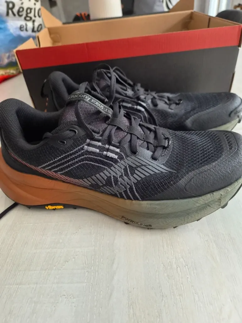 Used Saucony Xodus Ultra 4 bike — image 2 of 8