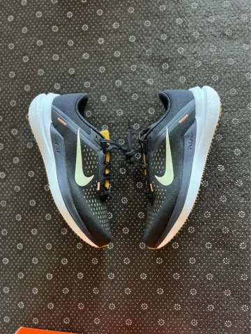 Used Nike Air Winflo 10 bike — image 1 of 4