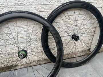 Hope Avalon 38 mm Carbon Wheelset Wheels d'occasion