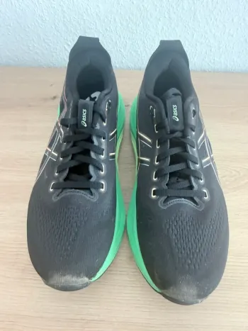 Used Premium Asics Gel-Kayano 32 bike — image 2 of 6