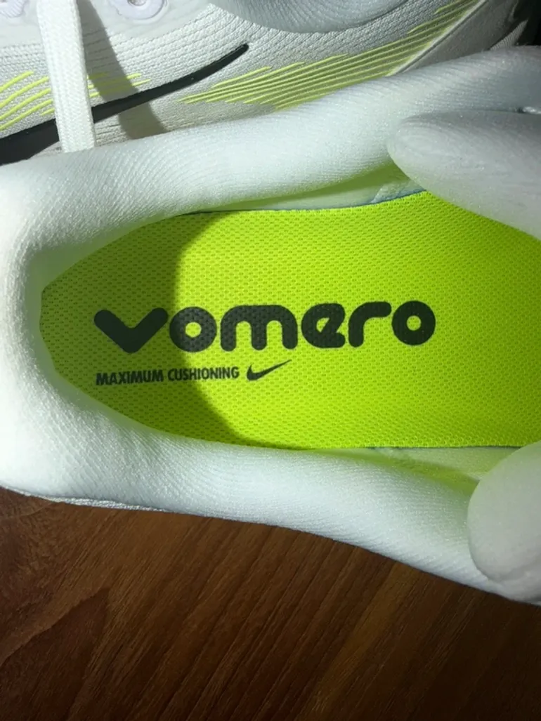 Tweedehands Nike Vomero 18 bike — afbeelding 7 van 9