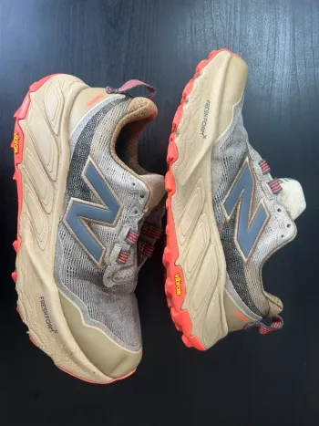 Gebrauchtes New Balance Fresh Foam X Hierro v9 bike — Bild 1 von 7