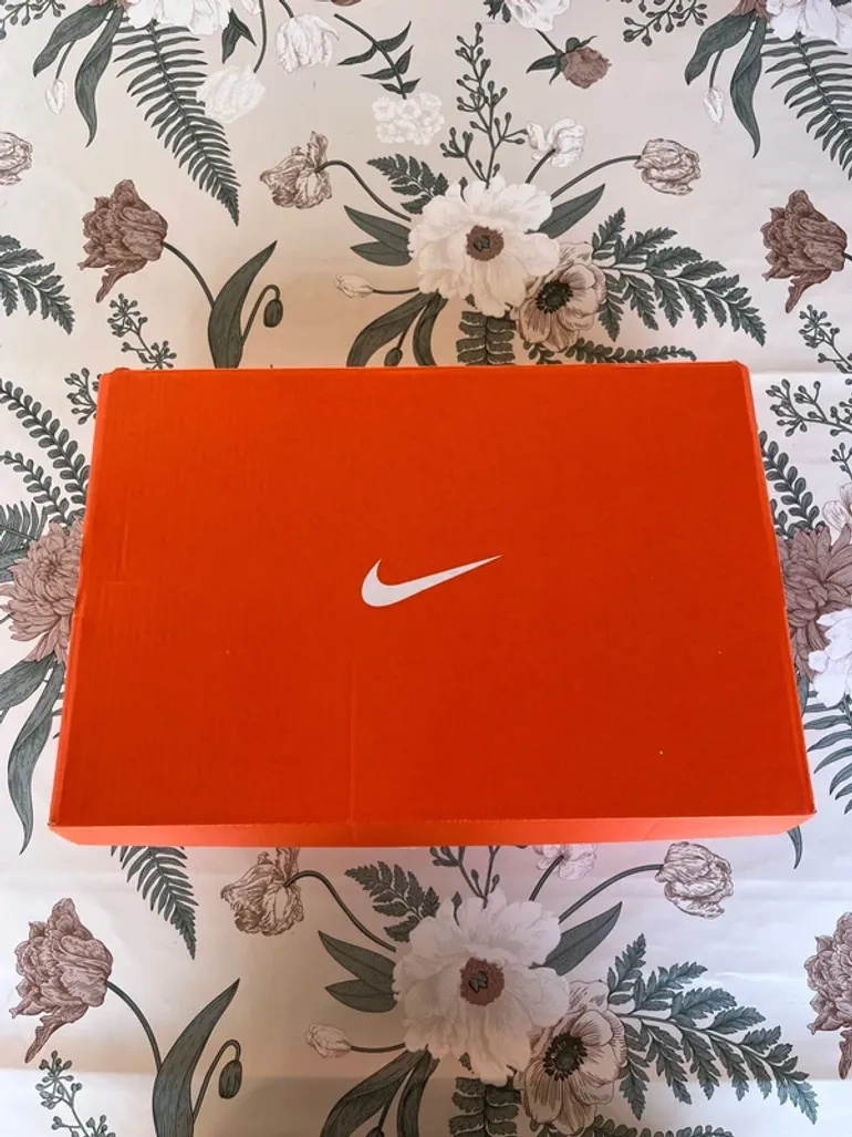 Used Nike Vomero Plus bike — image 11 of 11