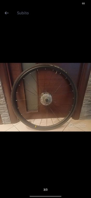 Tweedehands Mavic Aksium 2024 bike — afbeelding 1 van 3