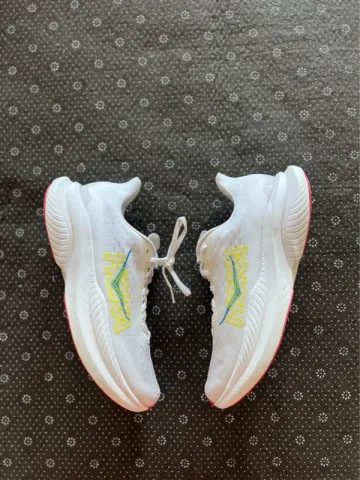 Used Hoka Mach 6 Running Shoes