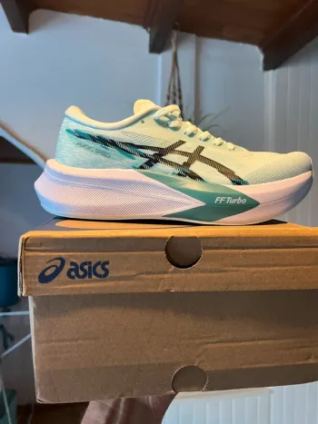 Used Asics Magic Speed 4 bike — image 1 of 4