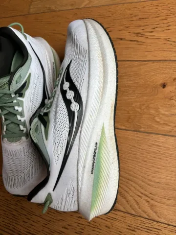 Used Saucony Triumph 21 bike — image 2 of 4