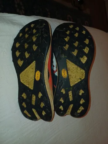 Used Hoka Tecton X3 bike — image 4 of 4