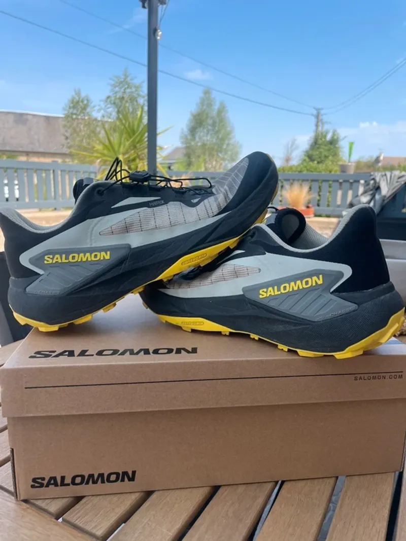 Used Salomon Trailrunning Schuhe Running Shoes