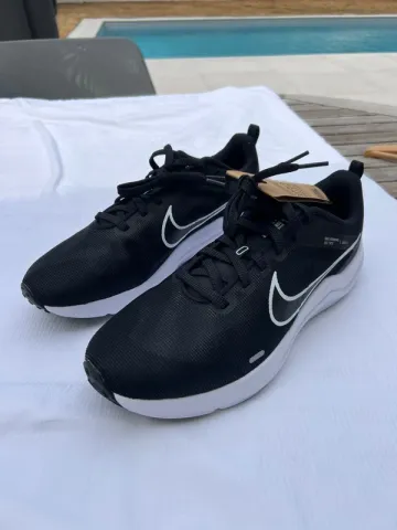 Brugt Nike Downshifter 12 bike — billede 1 af 6