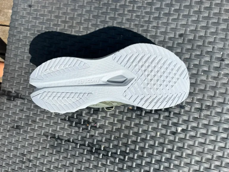 Używany Saucony Endorphin Speed 4 bike — zdjęcie 2 z 5