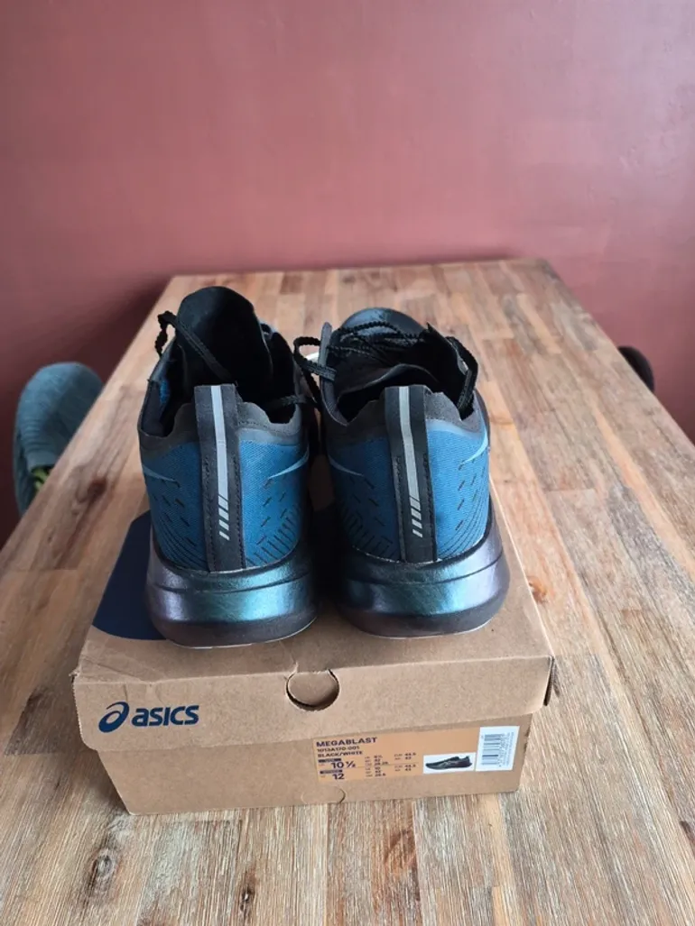 Gebrauchtes Asics Megablast bike — Bild 3 von 4