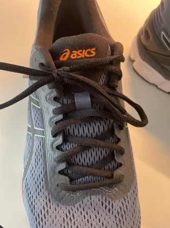 Použité Asics Sportschuhe Herren bike — obrázek 3 z 6