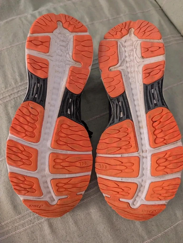 Used Asics Gel Cumulus 18 bike — image 4 of 6
