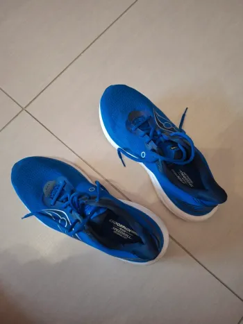 Gebrauchtes Saucony Triumph 23 bike — Bild 3 von 4