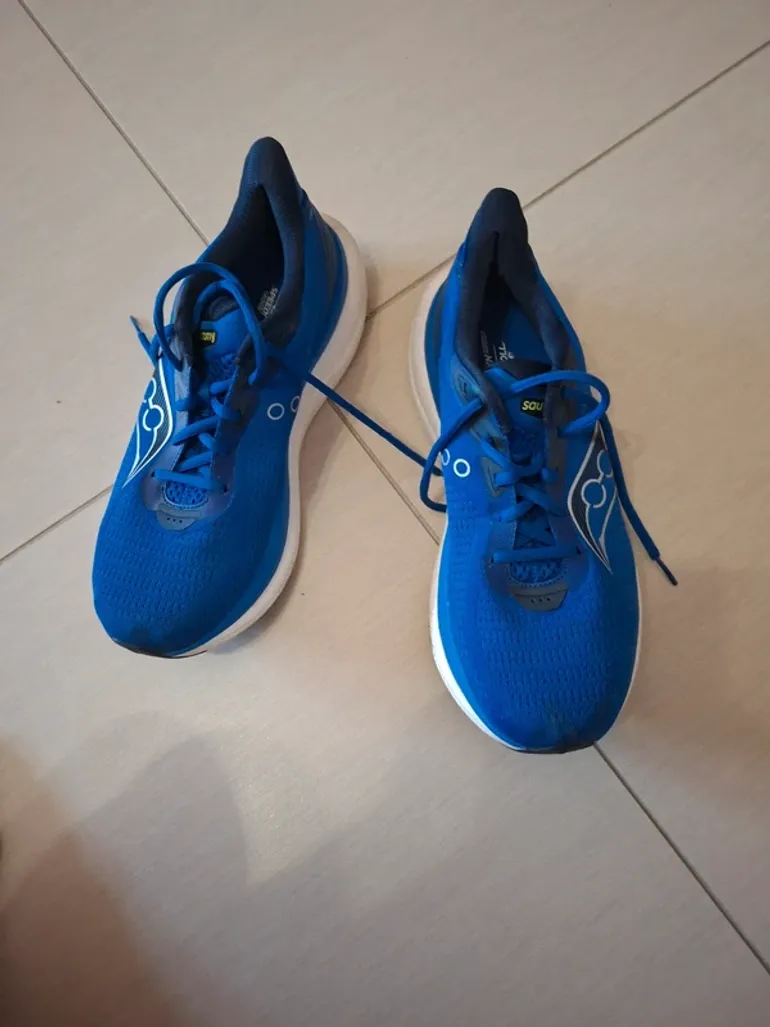 Gebrauchtes Saucony Triumph 23 bike — Bild 2 von 4