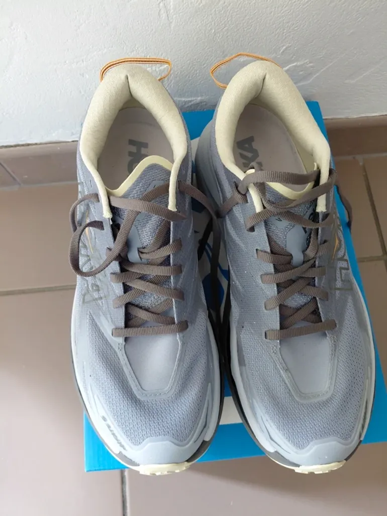 Gebrauchtes Hoka Mafate 5 bike — Bild 2 von 4
