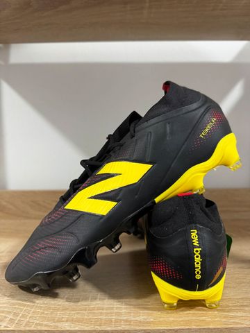 Used New Balance Tekela V5 Low FG Football & Soccer