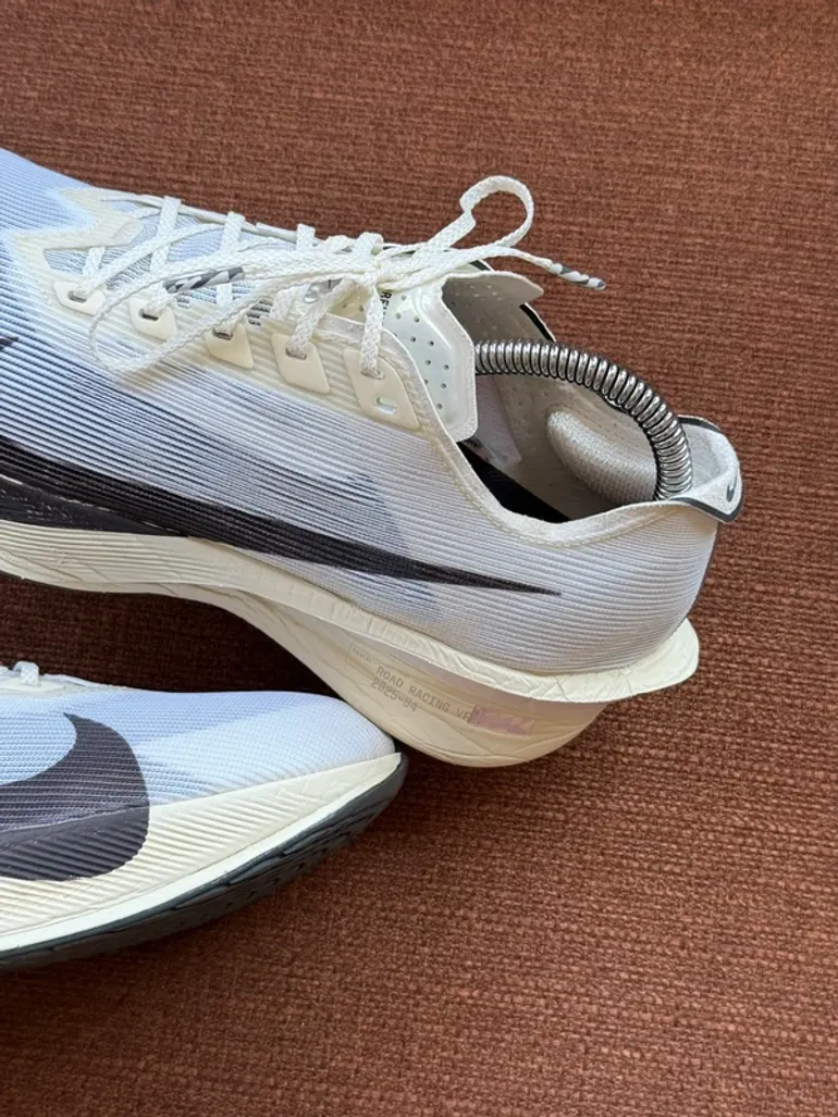 Použité Nike ZoomX Vaporfly Next% 4 bike — obrázek 3 z 9