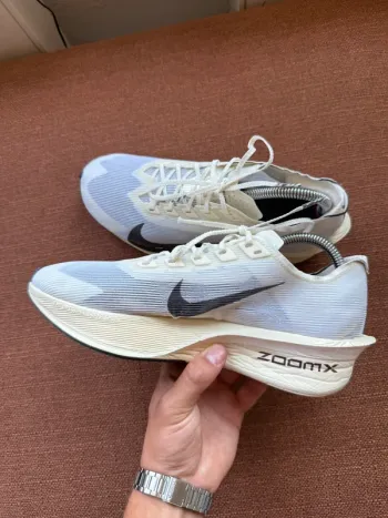 Použité Nike ZoomX Vaporfly Next% 4 bike — obrázek 5 z 9