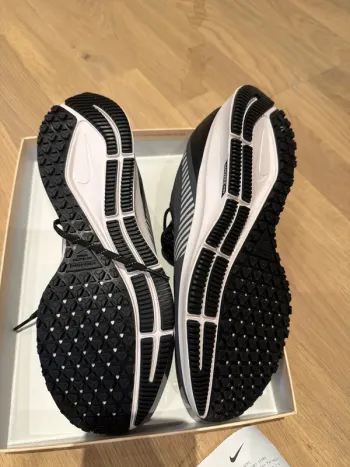 Used Nike Herrenschuhe Sportschuhe bike — image 4 of 6