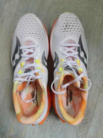 Used Saucony Endorphin Speed 4 bike — image 8 of 9