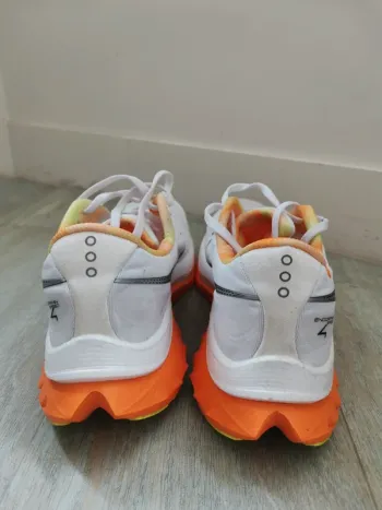 Used Saucony Endorphin Speed 4 bike — image 3 of 9
