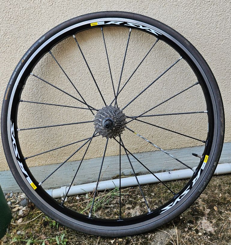 Used Mavic R-SYS bike — image 3 of 3