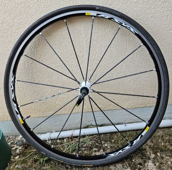 Used Mavic R-SYS bike — image 1 of 3